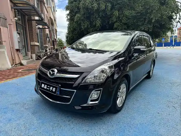 Mazda 8 2012