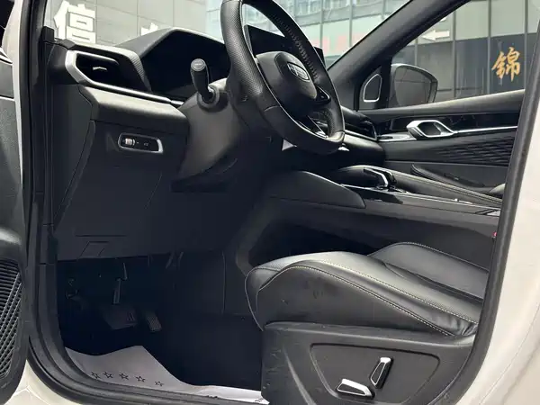 Geely Binyue 2025