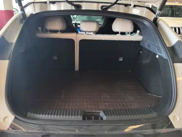 Lynk & Co Z20 2025