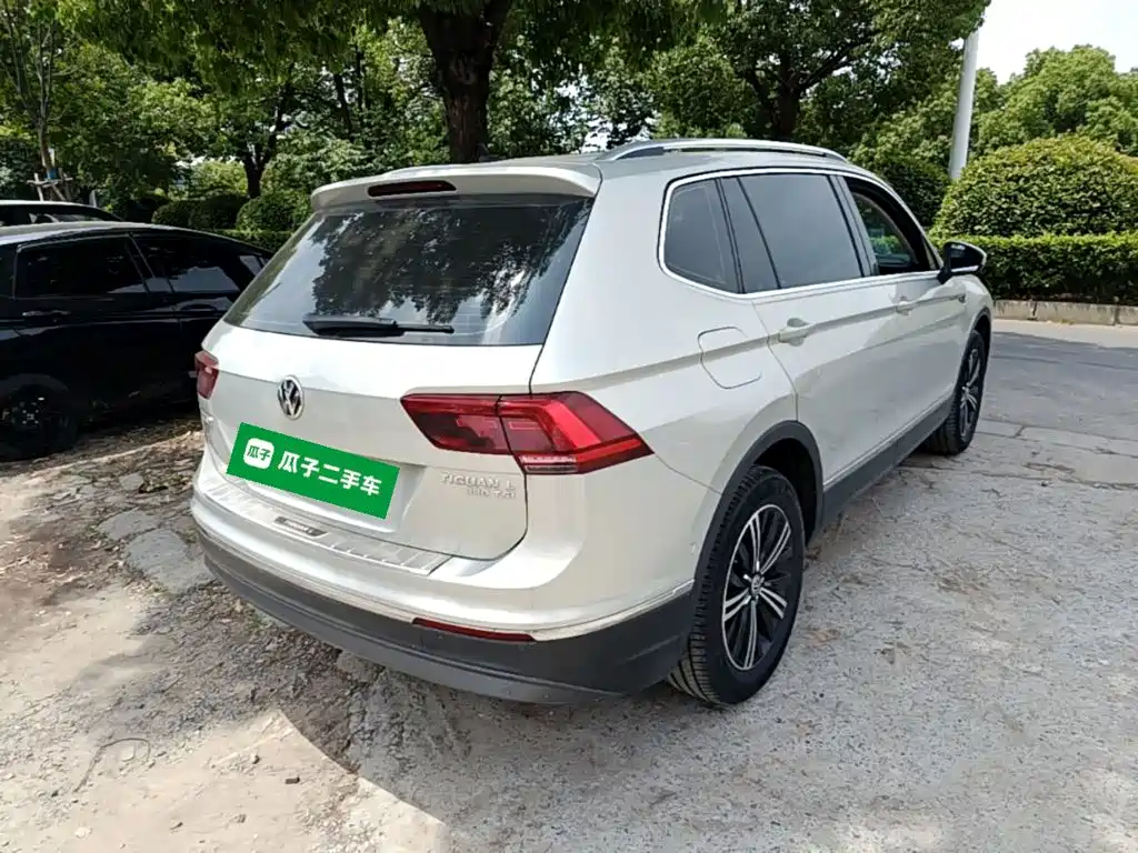 Volkswagen Tiguan L 2017 — фото 7