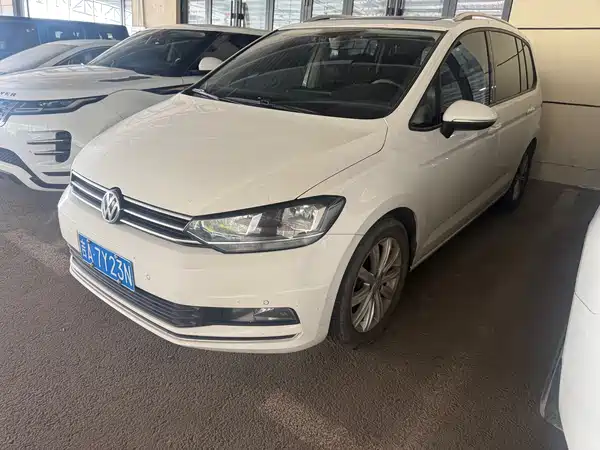Volkswagen Touran 2021