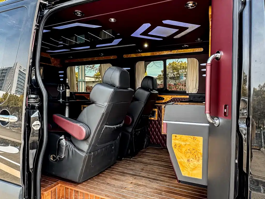 Mercedes-Benz Sprinter 2017 — фото 20