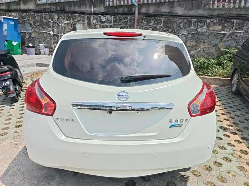 Nissan Tiida 2016