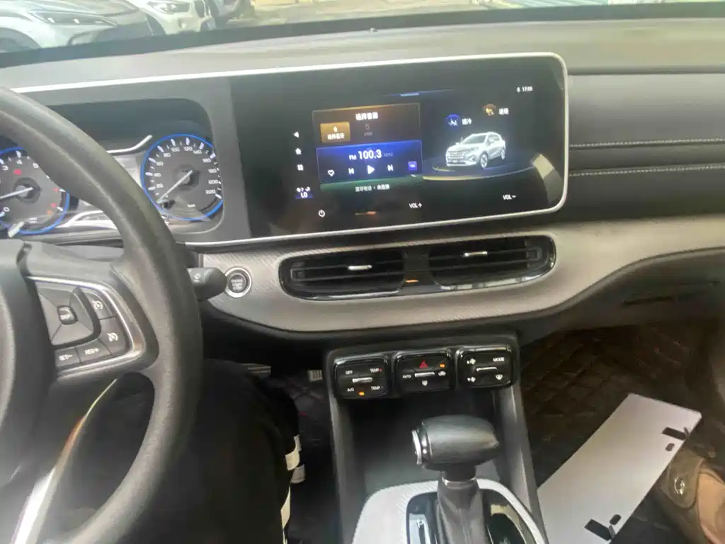 GAC Motor Trumpchi GS3 2022 — фото 10
