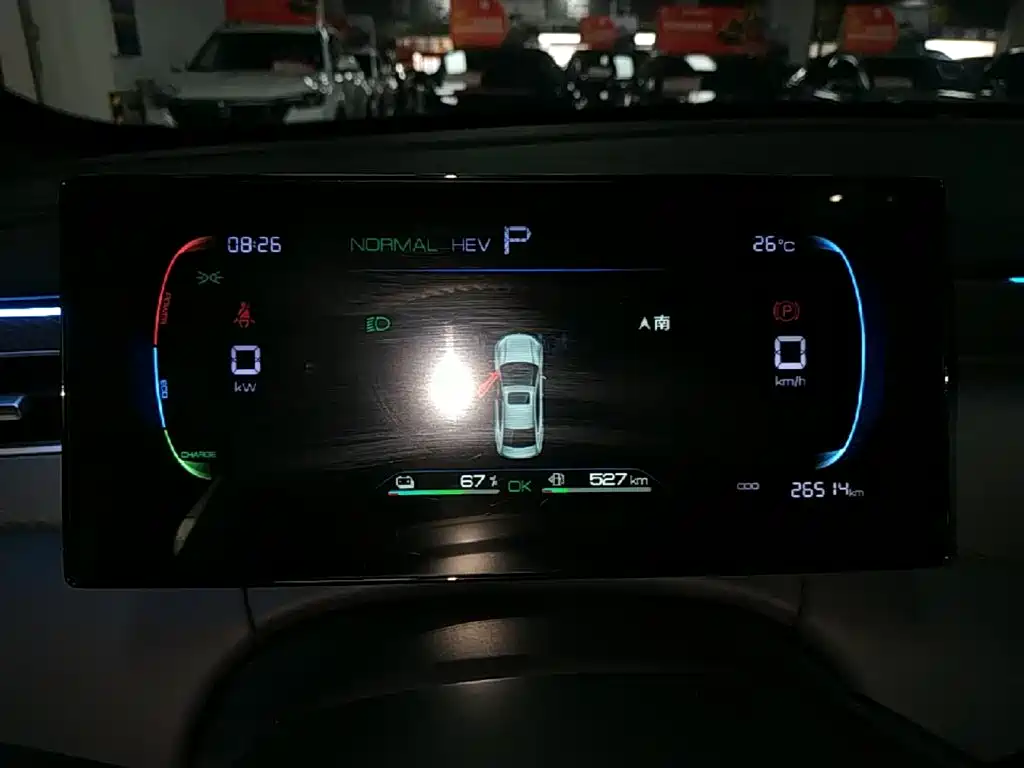 BYD Qin PLUS 2025 — фото 12