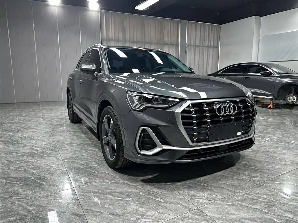 Audi Q3 2023 — фото 3