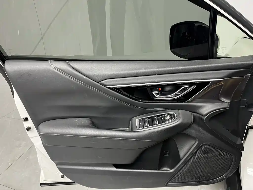 Subaru Outback 2021 — фото 16
