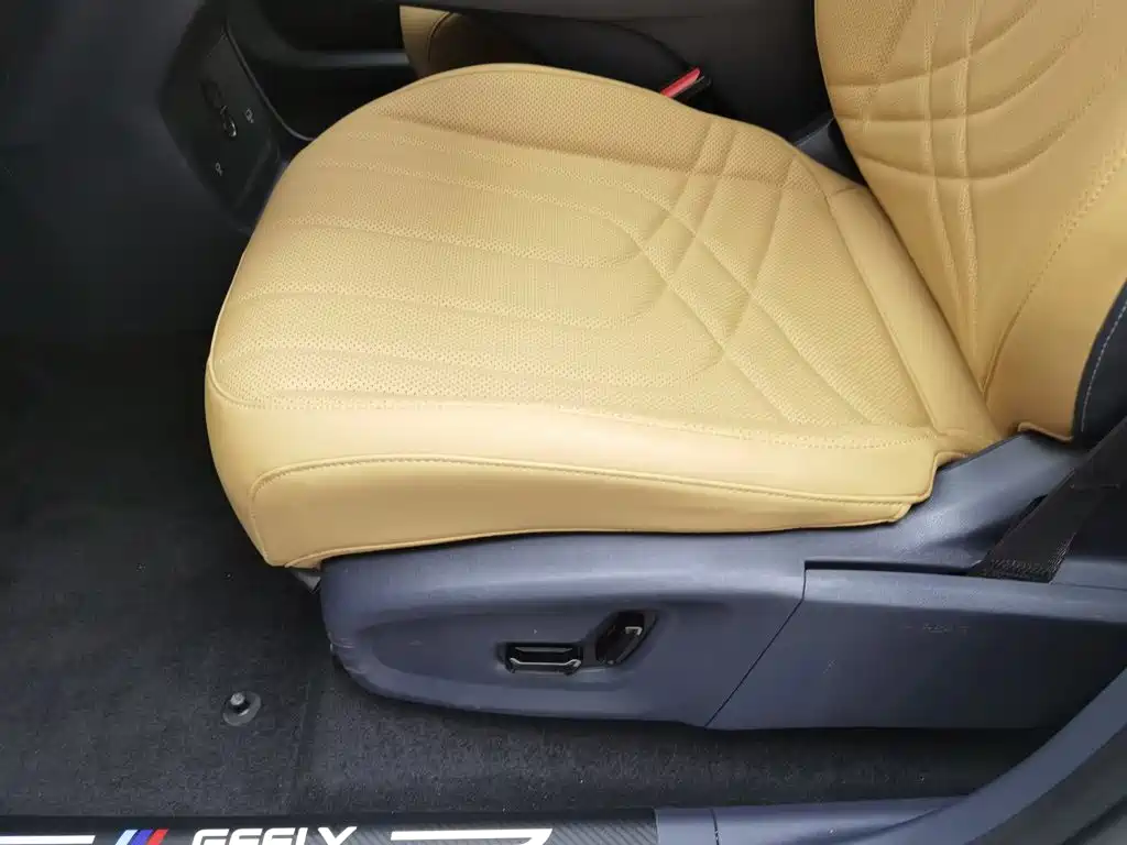 Geely Galaxy Starship 7 2025 — фото 20