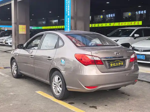 Hyundai Yuedong 2015