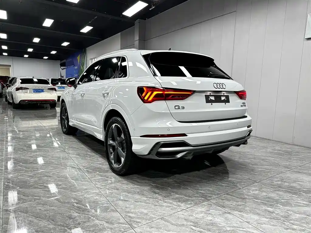 Audi Q3 2022