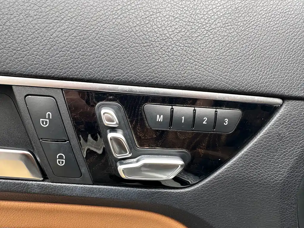Mercedes-Benz E-Class 2014 — фото 23