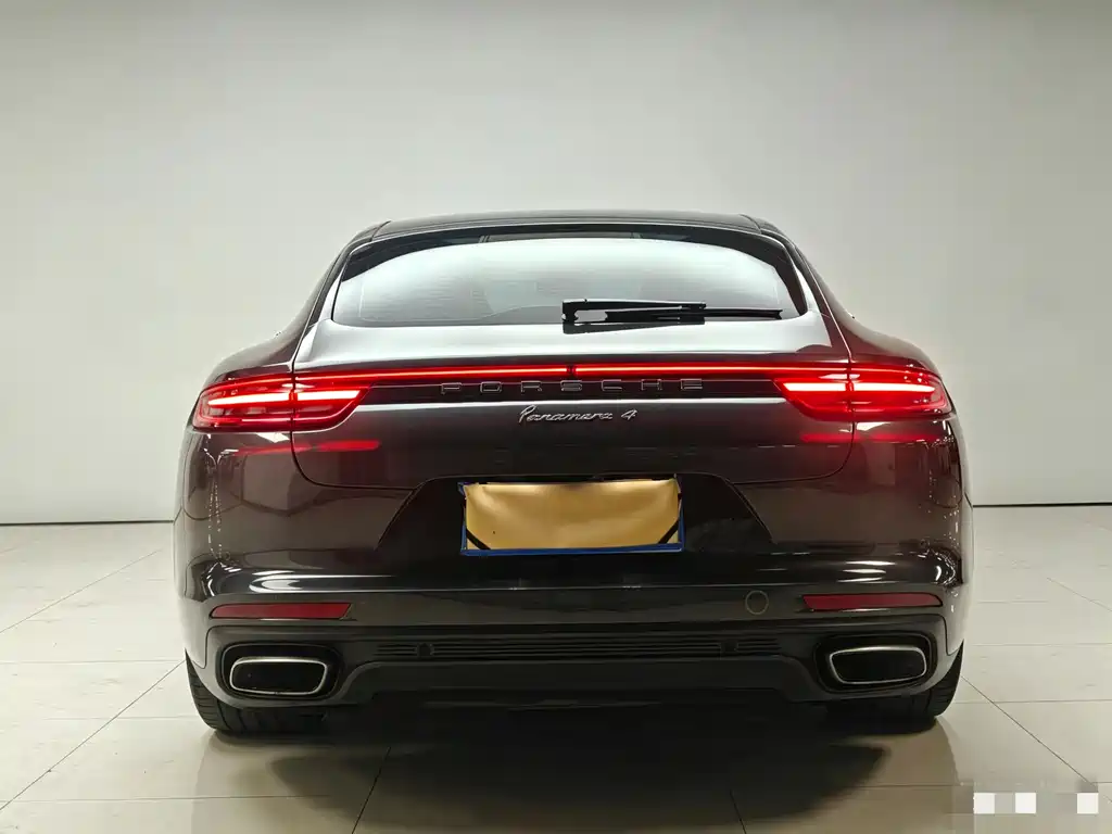 Porsche Panamera 2018 — фото 5