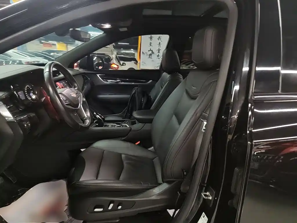 Cadillac XT5 2020 — фото 15