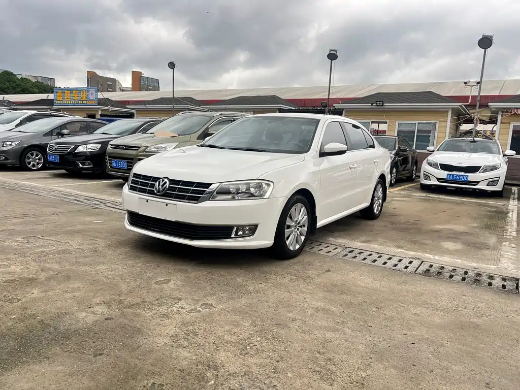 Volkswagen Lavida 2014