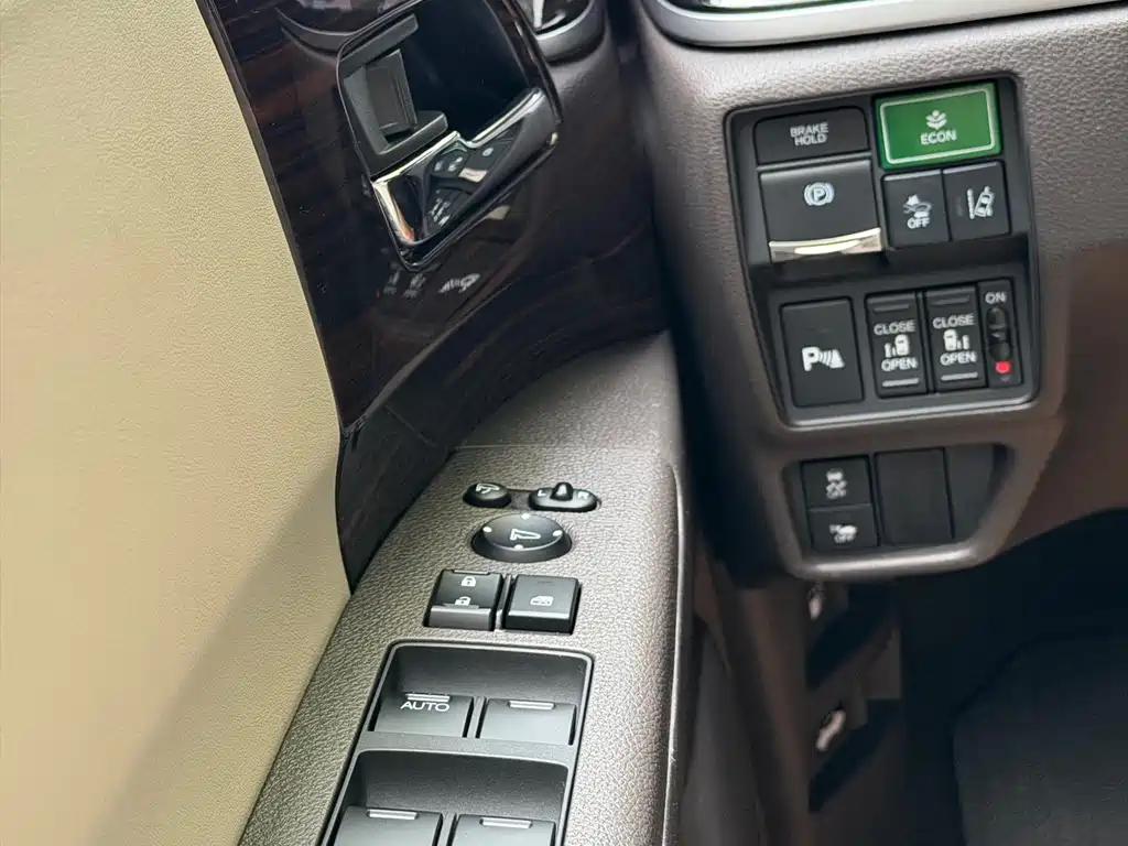 Honda Odyssey 2019 — фото 11