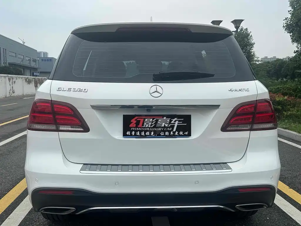 Mercedes-Benz GLE 2016 — фото 8