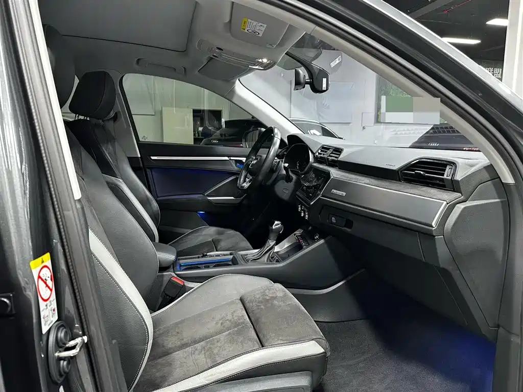 Audi Q3 2022 — фото 12