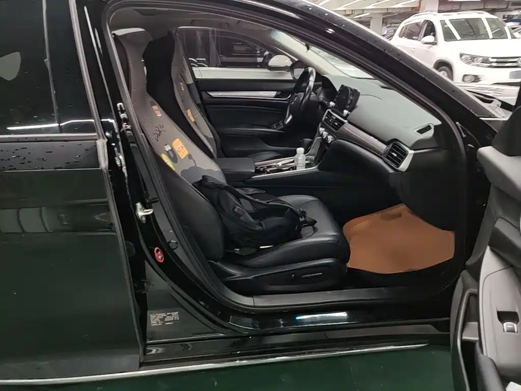 Honda Accord 2021 — фото 25