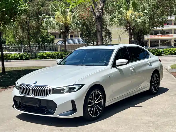 BMW 3 Series 2024