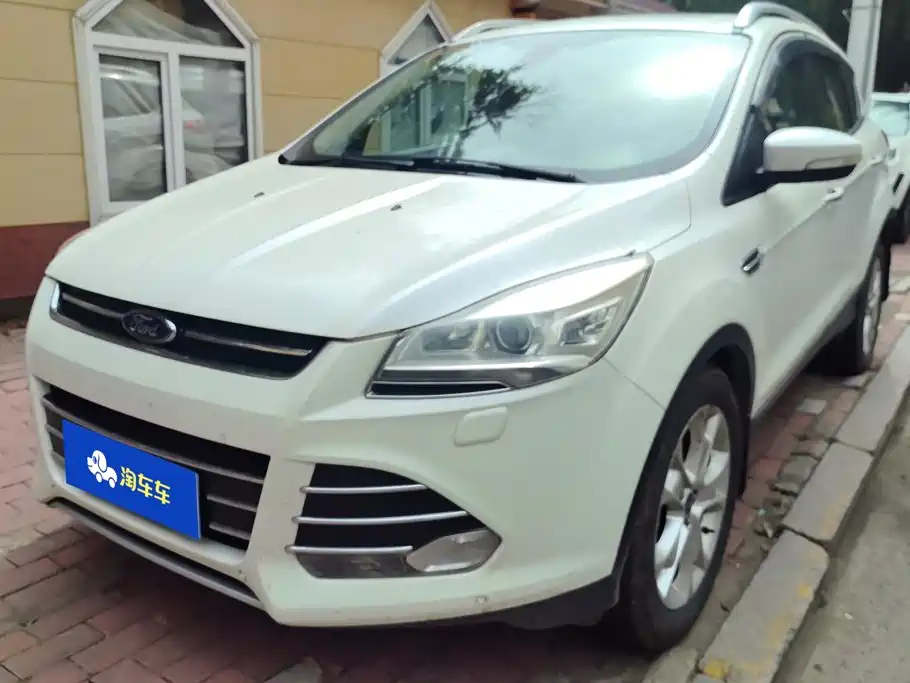 Ford Kuga 2014 — фото 1