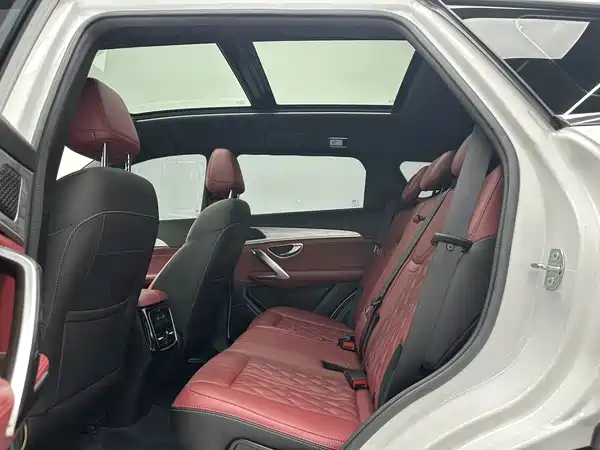 Jetour X70 PLUS 2023
