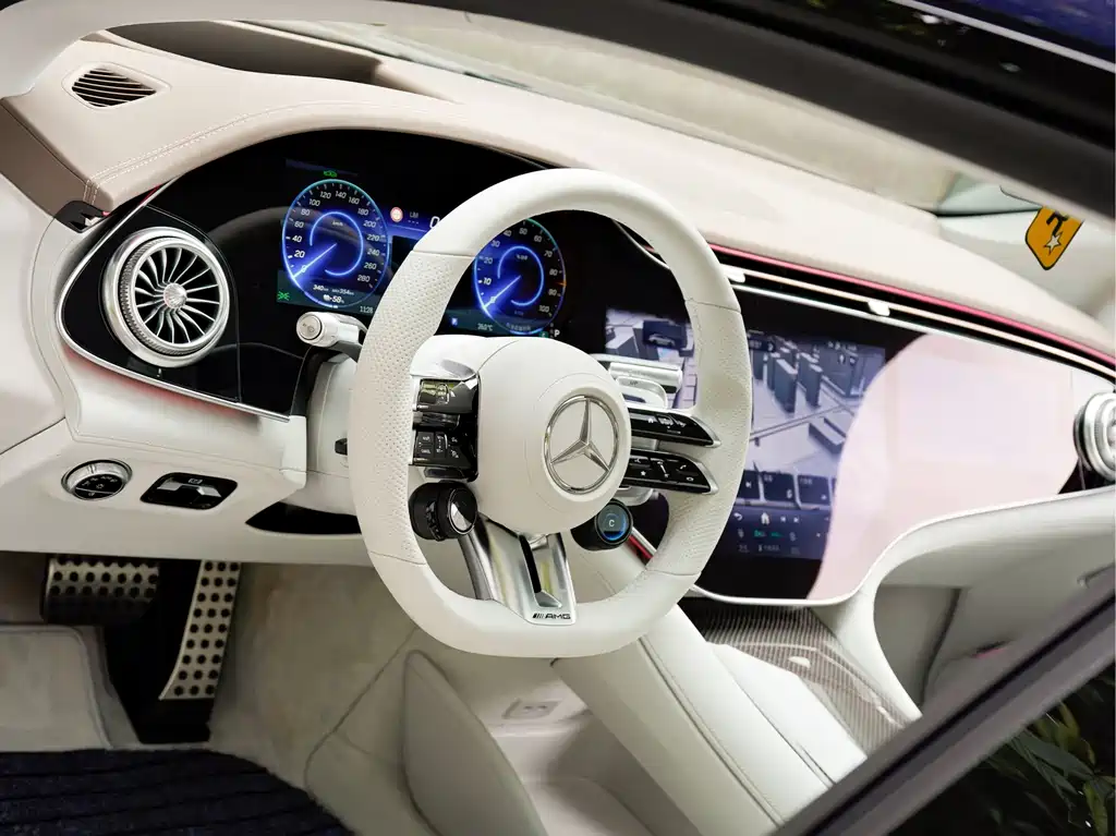 Mercedes-Benz EQS AMG 2025 — фото 10