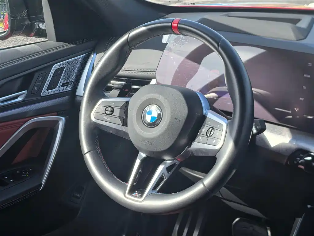 BMW X1 M35Li 2024 — фото 10