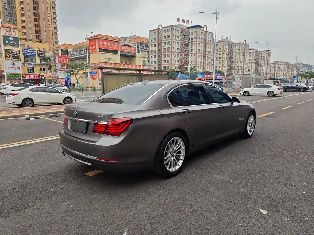 BMW 7 Series 2015 — фото 6