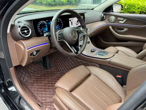 Mercedes-Benz E-Class 2022