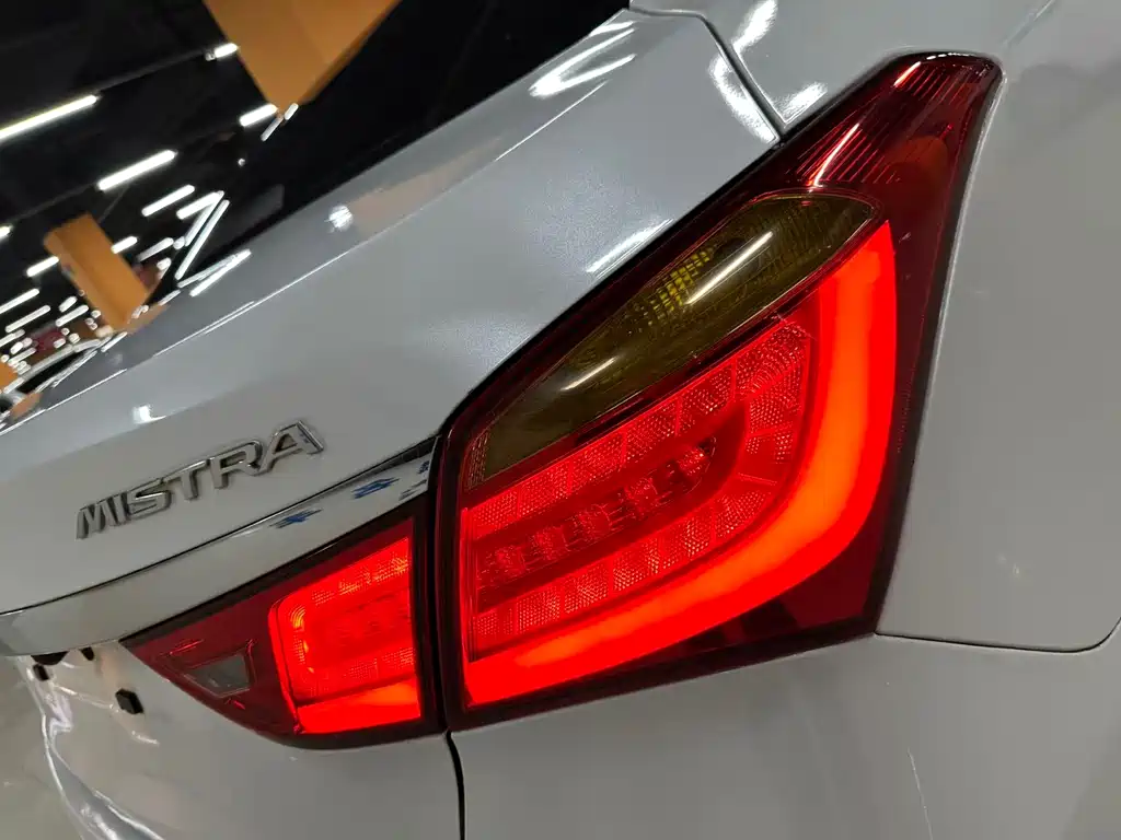 Hyundai Mistra 2014 — фото 16