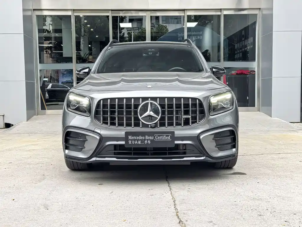 Mercedes-Benz GLB AMG 2024 — фото 2