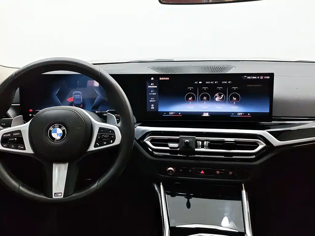 BMW 3 Series 2023 — фото 10