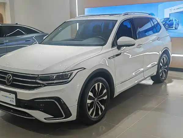 Volkswagen Tiguan L 2023
