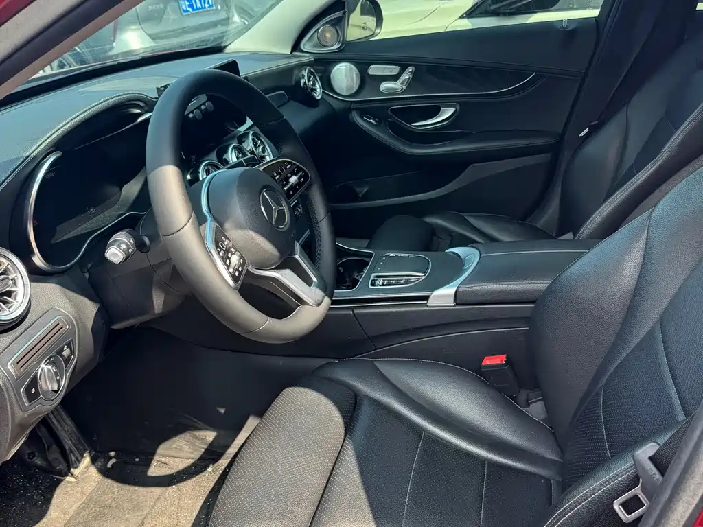 Mercedes-Benz C-Class 2019 — фото 12