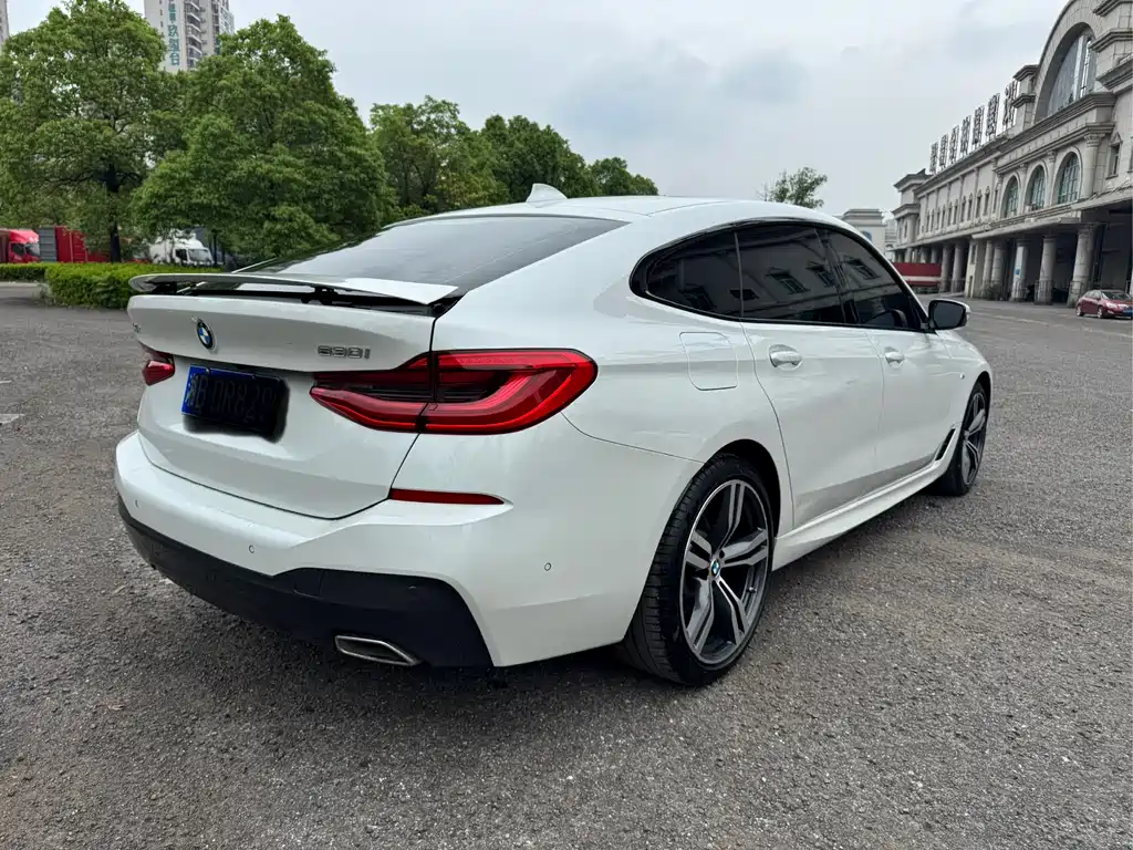 BMW 6 Series GT 2023 — фото 7