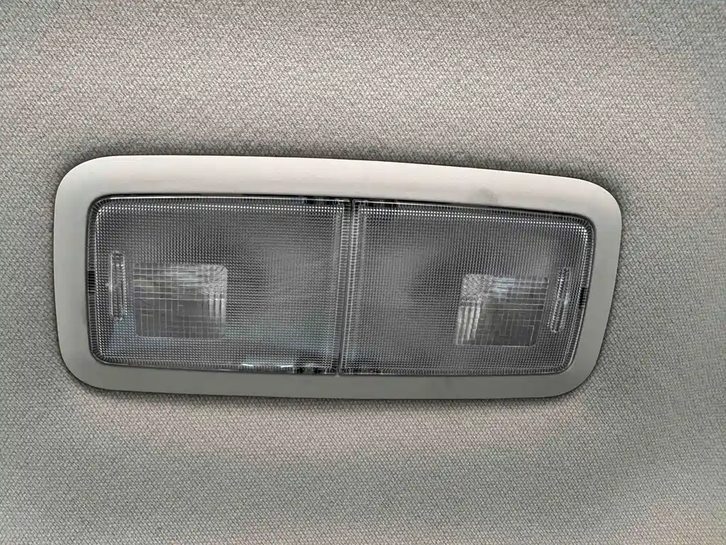 Toyota Corolla 2022 — фото 21