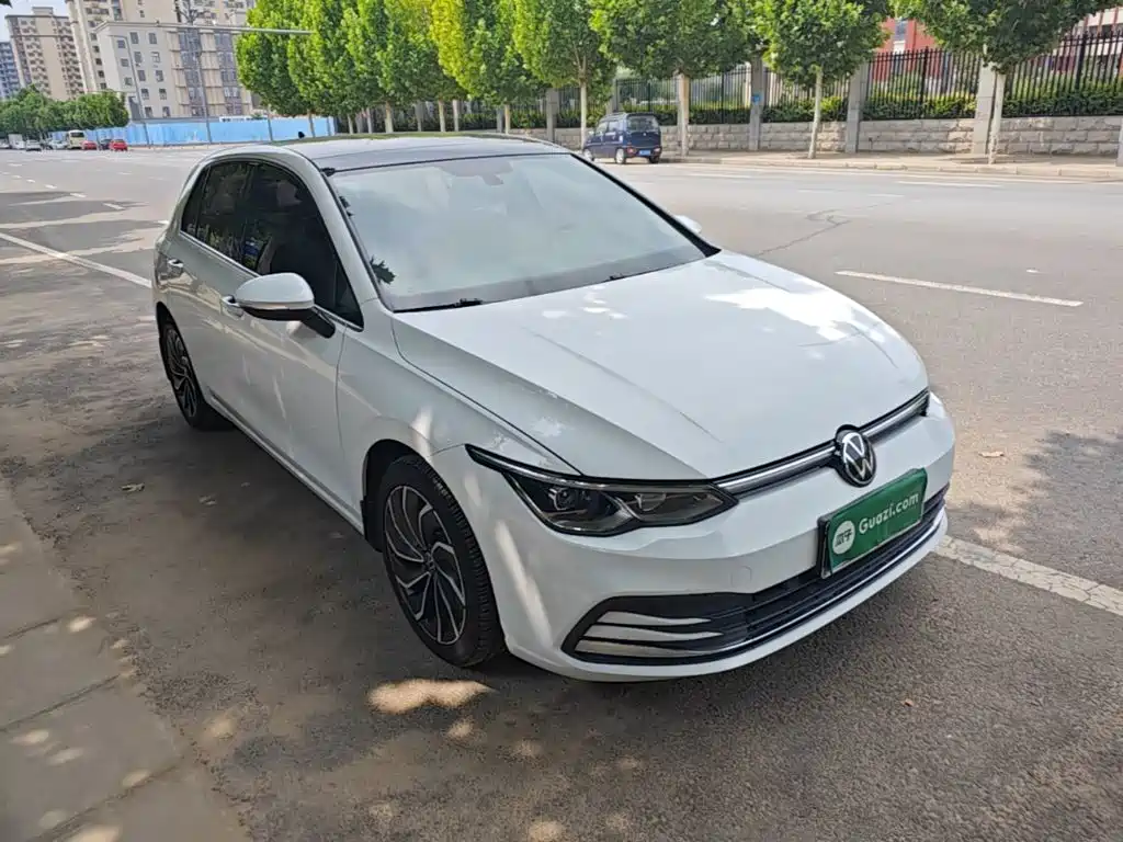 Volkswagen Golf 2021