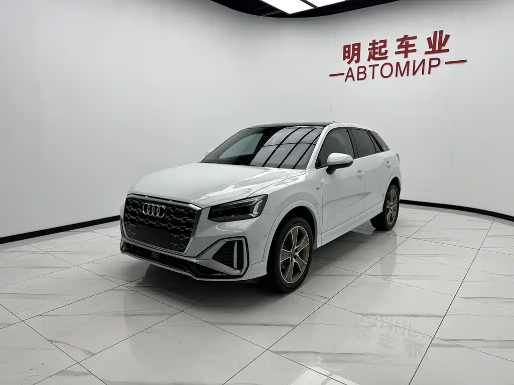 Audi Q2L 2022