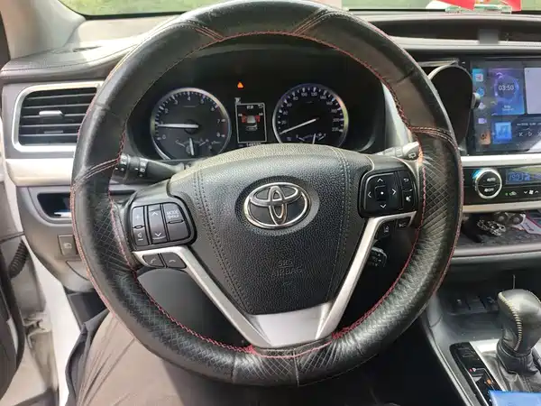 Toyota Highlander 2019