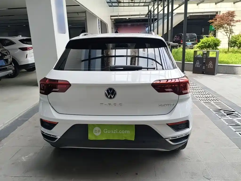 Volkswagen T-Roc 2023