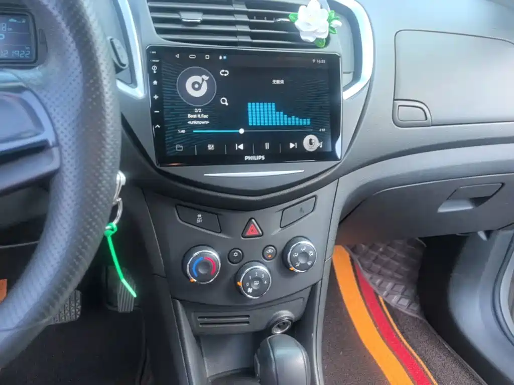 Chevrolet Trax 2015 — фото 13