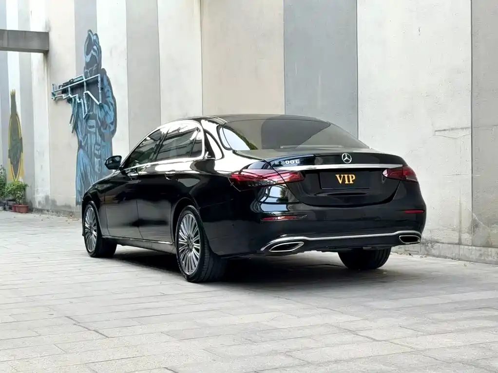 Mercedes-Benz E-Class 2021
