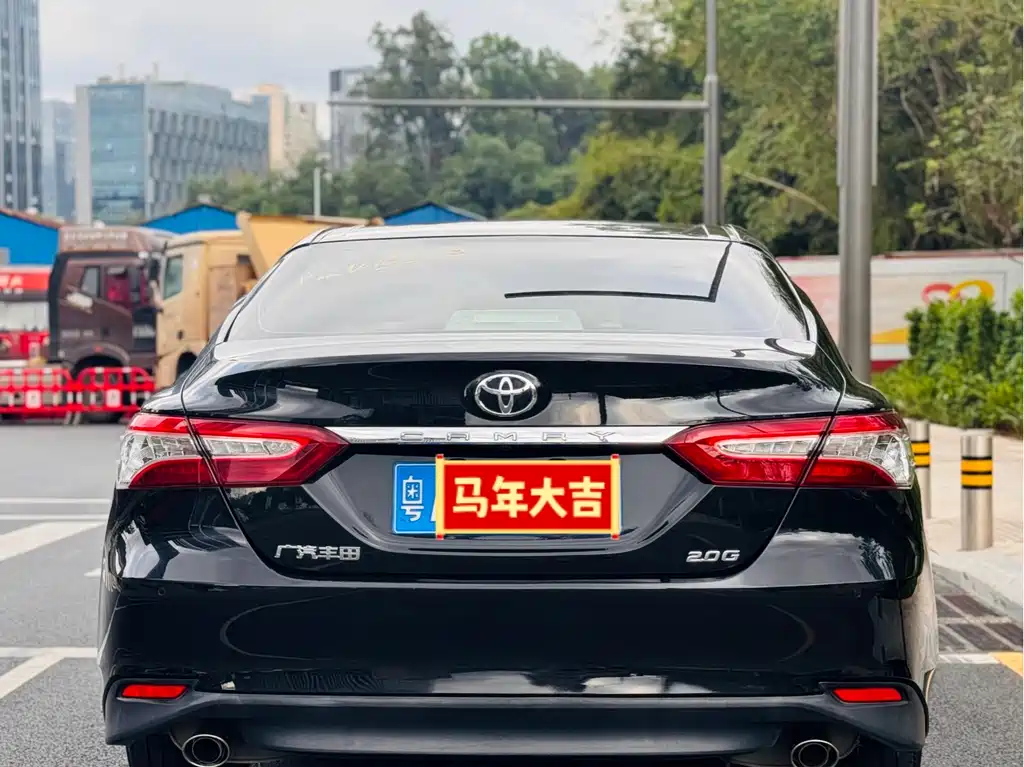 Toyota Camry 2020 — фото 9