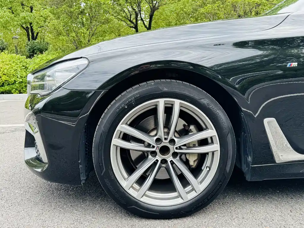BMW 7 Series 2018 — фото 17
