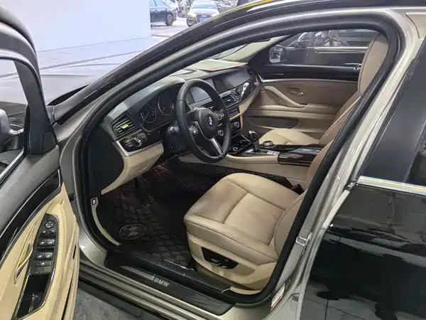 BMW 5 Series 2012