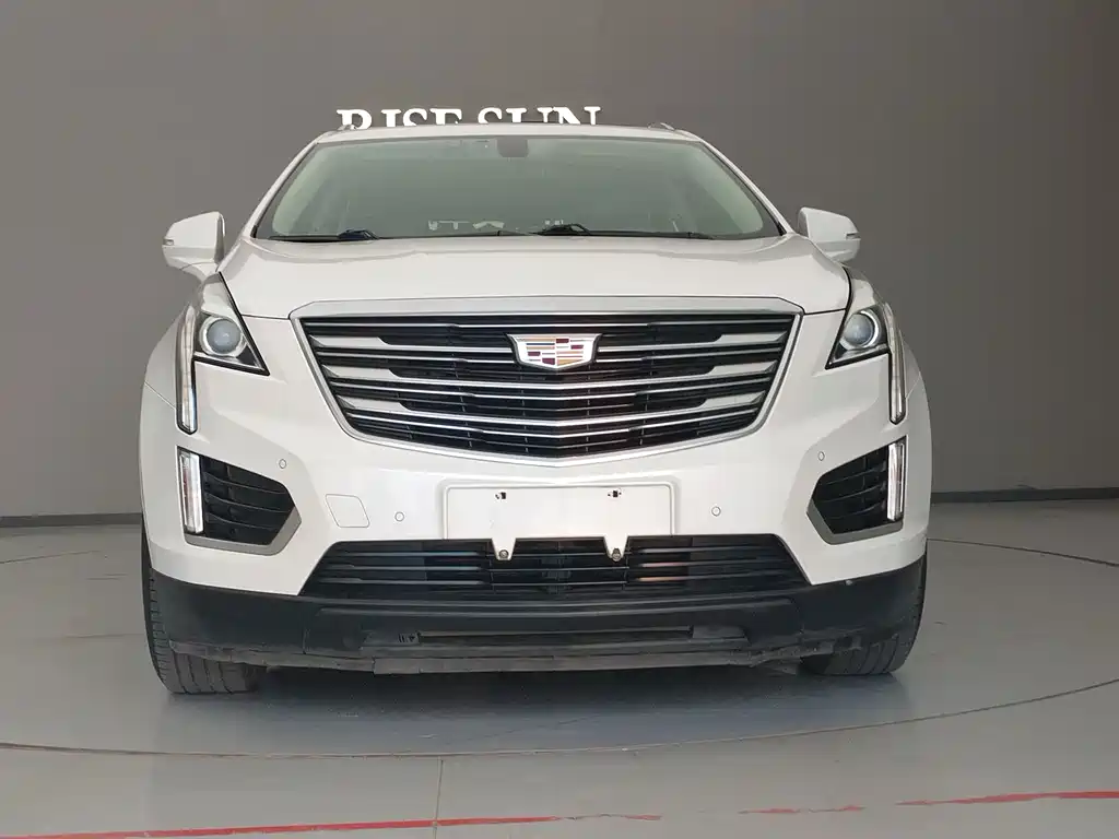 Cadillac XT5 2016 — фото 2