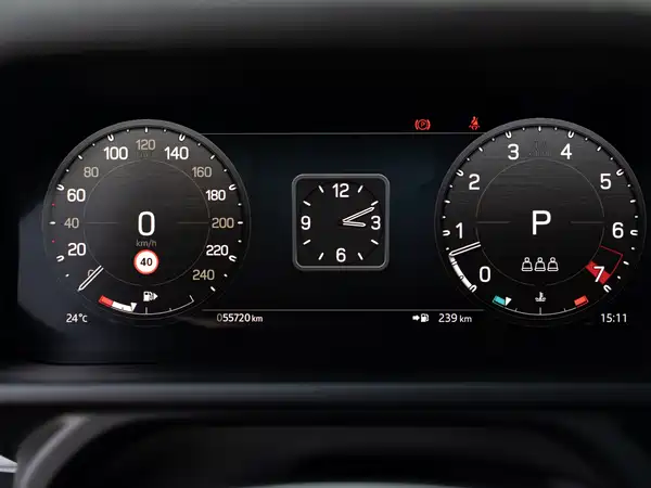 Land Rover Defender 2023