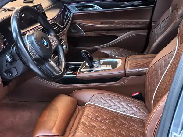BMW 7 Series 2021