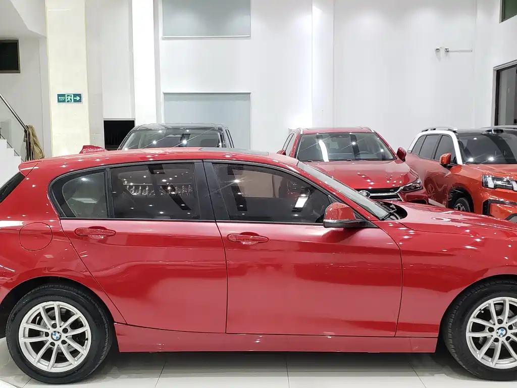 BMW 1 Series 2015 — фото 15
