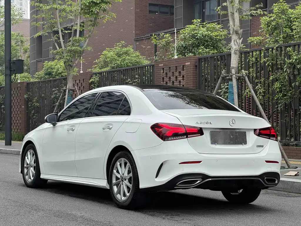 Mercedes-Benz A-Class 2021 — фото 15